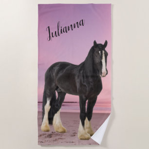 Serviette De Plage Clydesdale noir et blanc sur la plage au coucher d