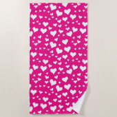 Serviette De Plage Coeurs de balaie blanche sur Fuchsia rose (Devant)