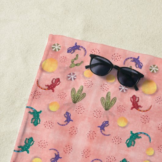 Serviette De Plage Colorful Lizard – Desert Cactus & Igua (En situation)