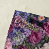 Serviette De Plage Composition florale dense de jardin anglais (En situation)