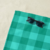Serviette De Plage Conception de carreaux à carreaux gingham sarcelle (En situation)