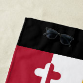 Serviette De Plage Conception de drapeau d'état du Maryland sur a (En situation)