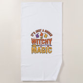 Serviette De Plage Conception de typographie Halloween magique ensorc (Devant)