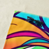 Serviette De Plage Conception d'yeux abstraits vibrants (En situation)
