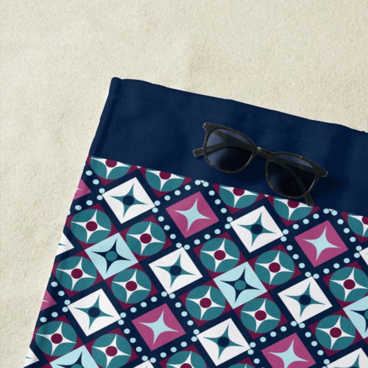 Serviette De Plage Conception violette et bleue (En situation)