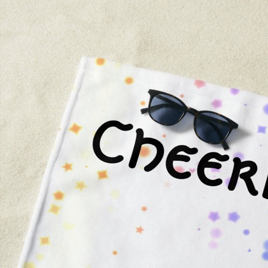 Serviette De Plage Confetti arc-en-ciel personnalisé (En situation)