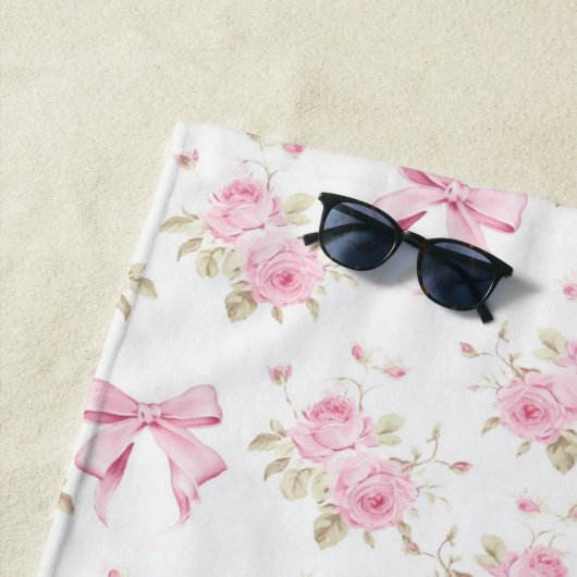 Serviette De Plage Coquette Roses et vaches roses (En situation)