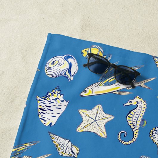 Serviette de plage coquillages et créatures marine (En situation)