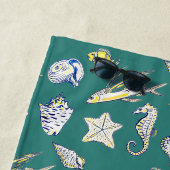 Serviette de plage coquillages et créatures marine (En situation)