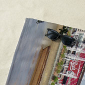 Serviette de plage Covington & Barges (En situation)