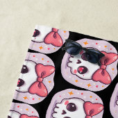 Serviette De Plage Crâne Pastel Goth avec un Nœud (En situation)