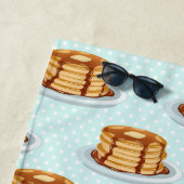 Serviette De Plage Crêpes avec sirop d'érable et Motif Polkadot (En situation)