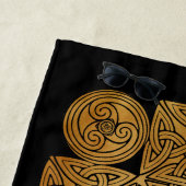 Serviette De Plage Croix de nouage celtique (En situation)