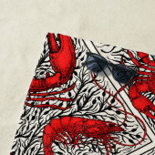 Serviette De Plage Crustacés en rouge, noir et ivoire (En situation)