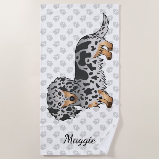 Serviette De Plage Dachshund à poil long noir et tan panaché & Nom (Devant)