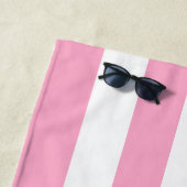 Serviette de plage de Cabana rose et blanc (En situation)