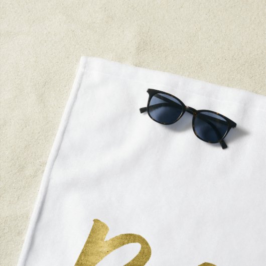 Serviette de plage de l'équipe de la mariée en or (En situation)