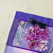 Serviette de plage de sirène d'océan violet (En situation)