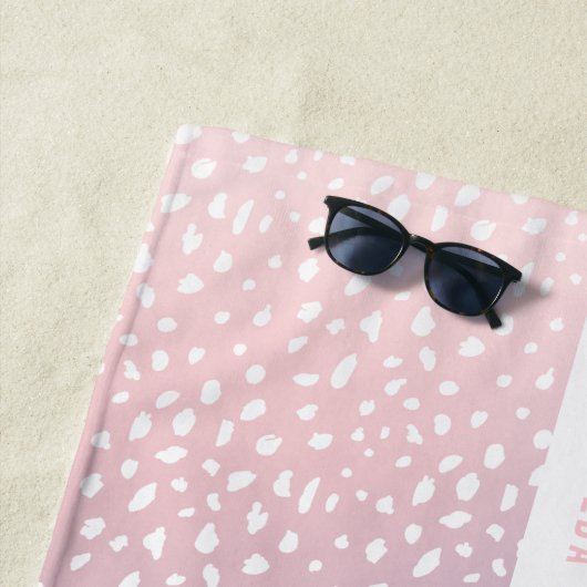 Serviette De Plage Dégradé pastel et spot avec rayure personnalisée (En situation)