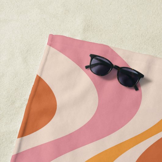 Serviette De Plage Design abstrait rose et orange (En situation)