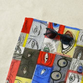 Serviette De Plage Dessin de Whimsical Crazy Cool et d'oreilles uniqu (En situation)