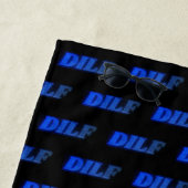 Serviette de plage "DILF" (En situation)