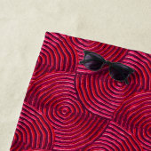 Serviette De Plage Dizzy Round À propos de Monogramme (En situation)