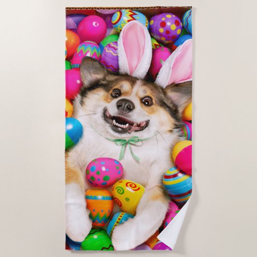 Serviette De Plage Dog Laying on Easter Eggs (Devant)