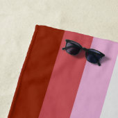 Serviette De Plage Drapeau de fierté lesbienne au rouge à lèvres (En situation)