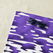 Serviette De Plage Drapeau de fierté multisexuel funky trippy ondulé  (En situation)