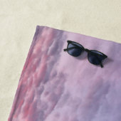 Serviette de plage du matin Purple Sunrise (En situation)