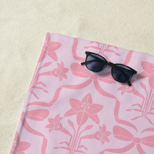 Serviette De Plage Easter Lily Monogram (En situation)