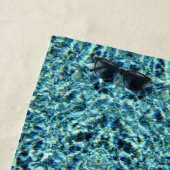 Serviette De Plage Eau Bleue Étincelante (En situation)