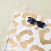 Serviette De Plage Elegant Gold White Leopard Cheetah Animal Print (En situation)