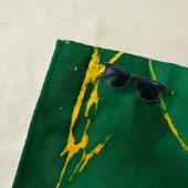 Serviette De Plage Élégant marbre vert émeraude et or (En situation)