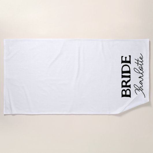 Serviette De Plage Élégant Script Mariée Noir Blanc (Devant)