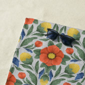 Serviette de plage en fleurs rustique (En situation)