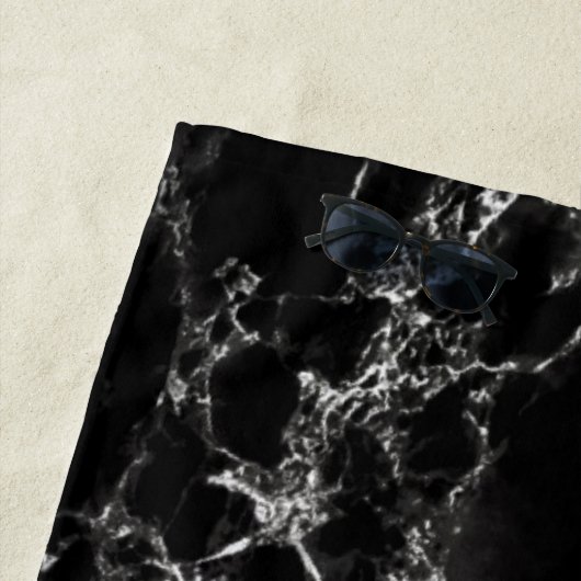 Serviette de plage en marbre noir (En situation)