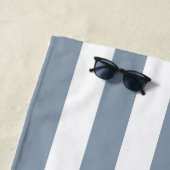 Serviette De Plage Épais rayures verticales Dusty Nom bleu rayé (En situation)