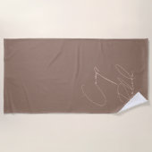 Serviette De Plage Épouse de camp Mocha Mousse personnalisable (Devant)