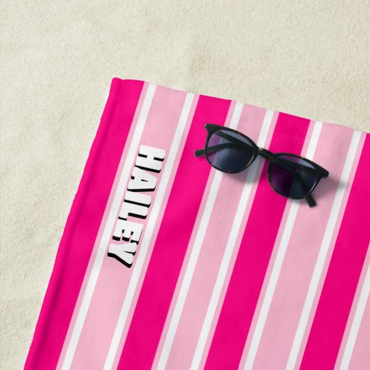 Serviette de plage esthétique rose chaud (En situation)