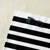 Serviette De Plage Été Black Stripes Fraises Abstraite (En situation)