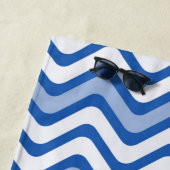 Serviette De Plage Été Bleu Chevron Zig Zag Strigramme (En situation)