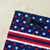 Serviette De Plage Étoiles patriotiques rouge blanc et bleu (En situation)