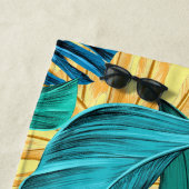 Serviette De Plage Exotic Tropical Leaves on Lemon Yellow (En situation)
