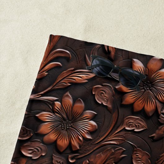 Serviette De Plage Faux Sud-Ouest Brown Fleurs de vache en cuir (En situation)