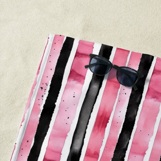 Serviette De Plage Fille rose blanc rayures noires (En situation)