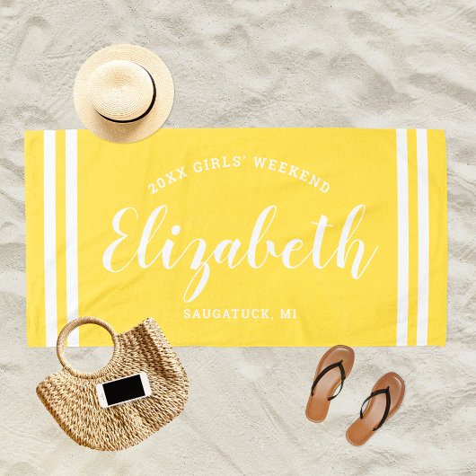 Serviette De Plage Filles de week-end en jaune vif Monogramme nom