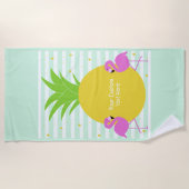 Serviette De Plage Flamants roses d'ananas texte personnalisé (Devant)