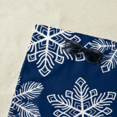 Serviette De Plage Flammes de neige sur bleu foncé (En situation)